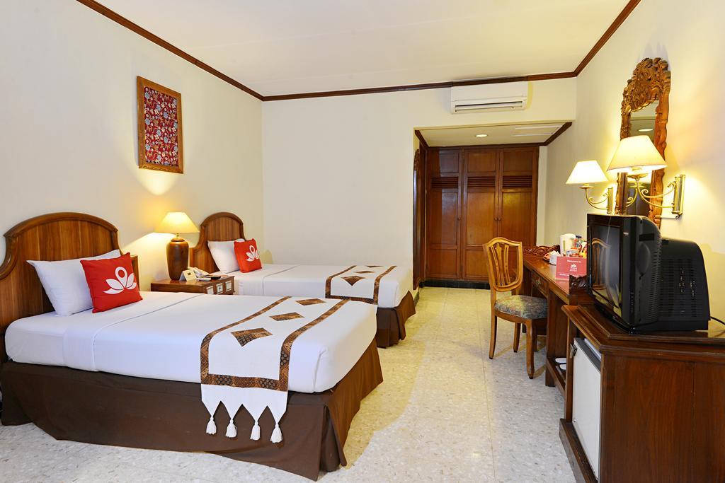 Zen Rooms Jogja Cendrawasih Pakualaman Экстерьер фото