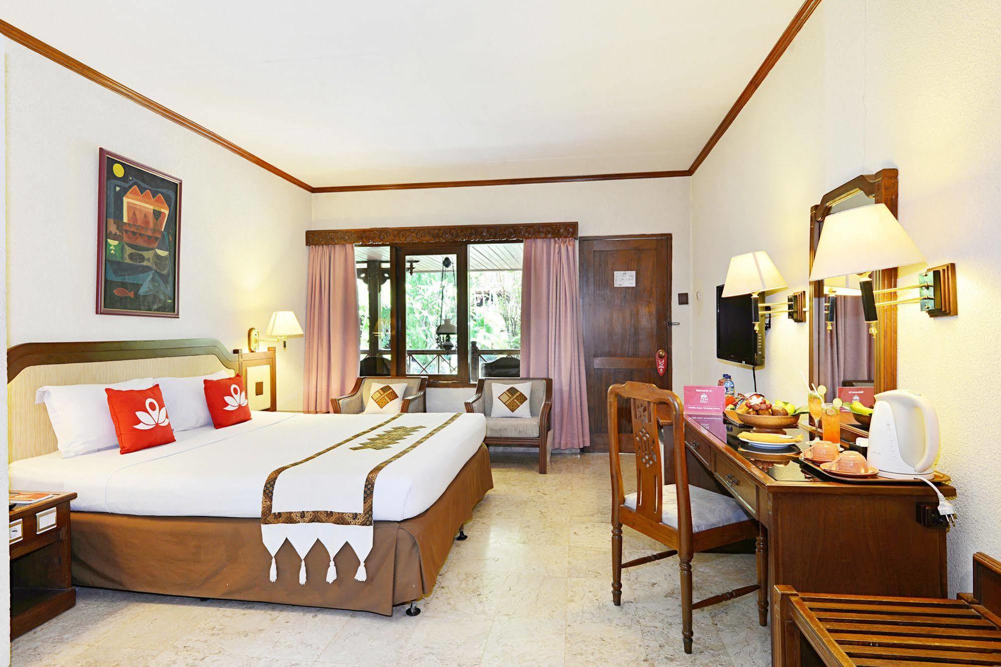 Zen Rooms Jogja Cendrawasih Pakualaman Экстерьер фото
